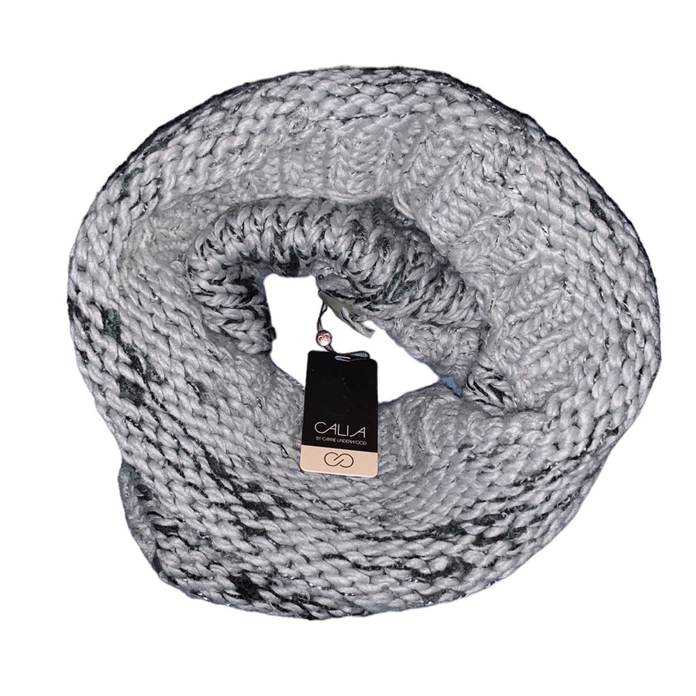 Calia Chunky Knit Gray Scarf